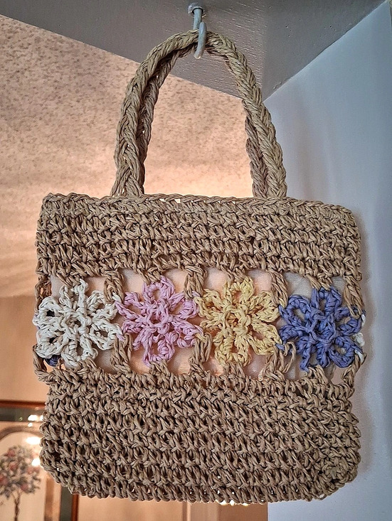 Other - Floral Straw Bag Tote Brown & Multicolor. NW OT. Extra Small For Baby Girl.